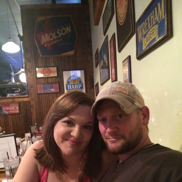 Meet your Posher, Mandy Hutchinson - Picture 1 of 2